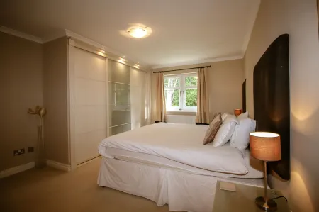 Turnberry Apartments Отели в г. Мейбол