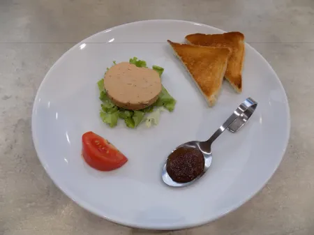 Le Jaonnet Отели в г. Сен-Сирк-Мадлон