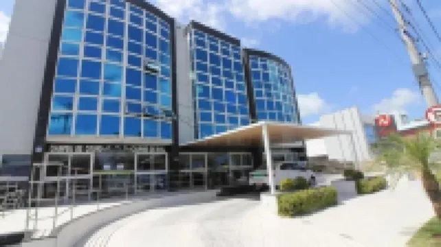 임페리얼 탐바우 플랫  호텔