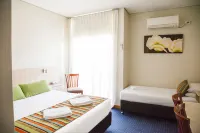 Tudor Inn Newcastle Hotels in Hamilton