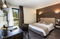 Hôtel-Restaurant le Calice du Gevaudan - A75 Hotels in Lozere