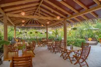 Ostrov Palm Villa Hôtels à : Ukulhas