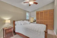 RedAwning的長湖上的驚人湖畔度假勝地！2臥室的家