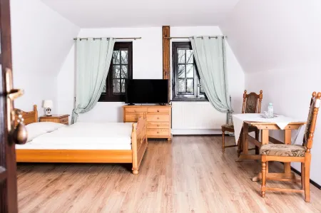 Pałac Krobielowice Отели в г. Собутка