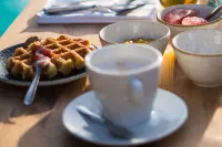 PoMo Hôtel & Restaurant - breakfast