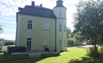 Feriendomizil Villa Neidstein