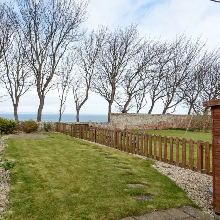 Charming Cottage in North Berwick with Sea Views