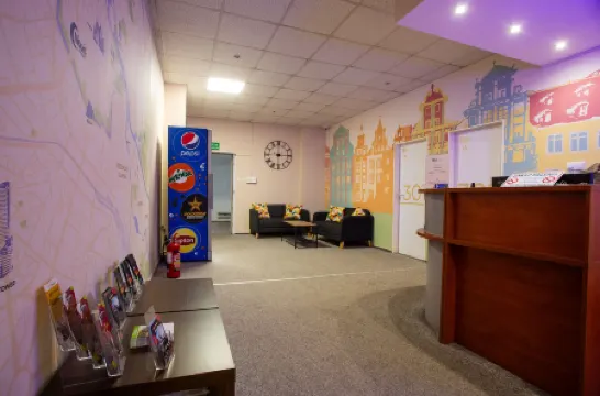 Moon Hostel Wrocław Отели рядом с достопримечательностью «University of Wrocław»