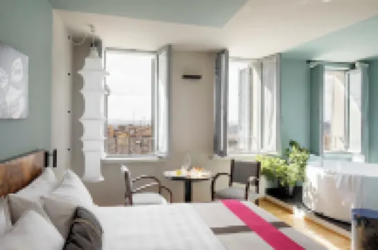 Hotel Priori Secret Garden