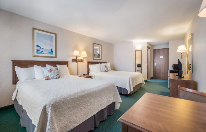 Baraga Lakeside Inn