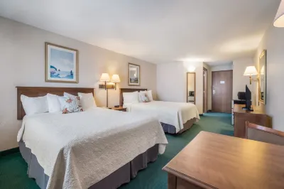 Baraga Lakeside Inn Hotels near Pete's Petting Zoo