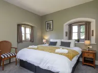 Charney Manor Hotels in Wantage