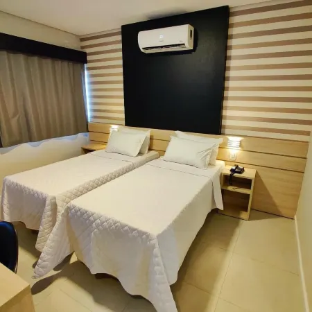 Mogano Express Hotel- Eletroposto