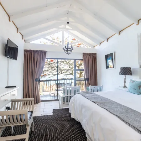 Dutton's Cove Guest House