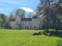 Domaine des Forges de la Vache Hôtels à : La Charité-sur-Loire
