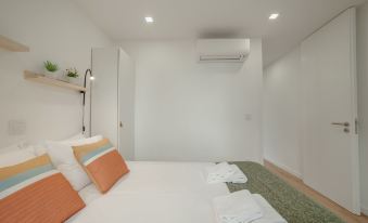 Courtyard Oporto Design Apartment L with Terrace