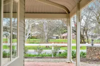 Grandview Accommodation - the Flaxley Apartments