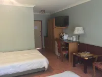 Heritage Resort Hotels in Trunding