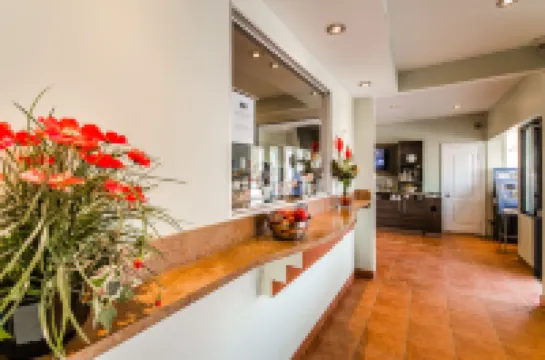 Olux Hotel-Motel-Suites