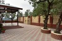The Oaktree House Отели рядом с достопримечательностью «Ридж»