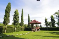Villa ChavaMinerva Dima - Ciater Hôtels à : Sagalaherang