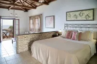 Yalis Hotel - balcony