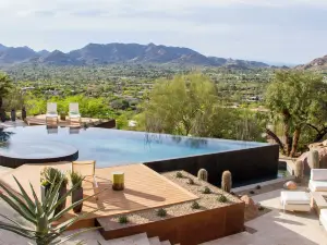 Top 14 Premium Hotels in Maricopa County