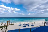 Ocean Dream Cancun โดย GuruHotel - สระว่ายน้ำแบบอินฟินิตี้