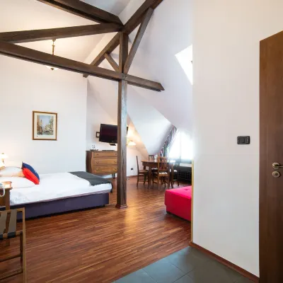 Aparthotel Hornigold "W Zielonej Kamienicy" Hoteles cerca de Katowice Central Station