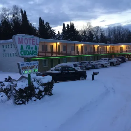 Cedars Motel