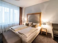 Aparthotel am Schloss Hotels near Synagogue Dresden