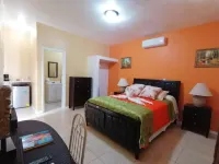 Sunset Ridge Bed & Breakfast Hotels near Blue Hills Jetty