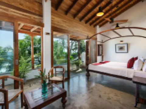 Royal Indigo Villa Hotels in Talpe