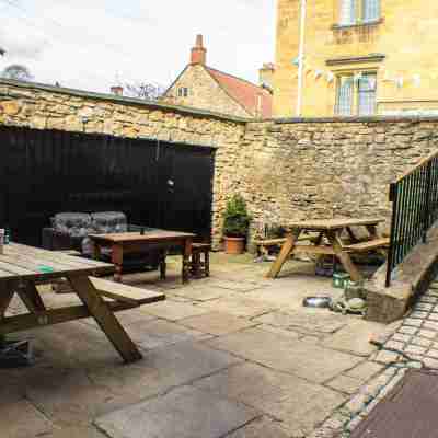 The Royal Oak Hotel Hotel Exterior