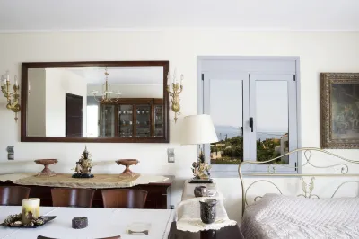 Villa d'Irene-Near Athens Airport , 200 Meters from the Beach Davis