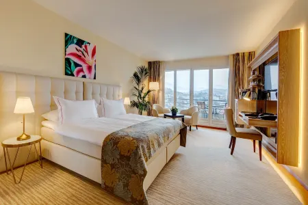 Suitenhotel Parco Paradiso Отели в г. Paradiso