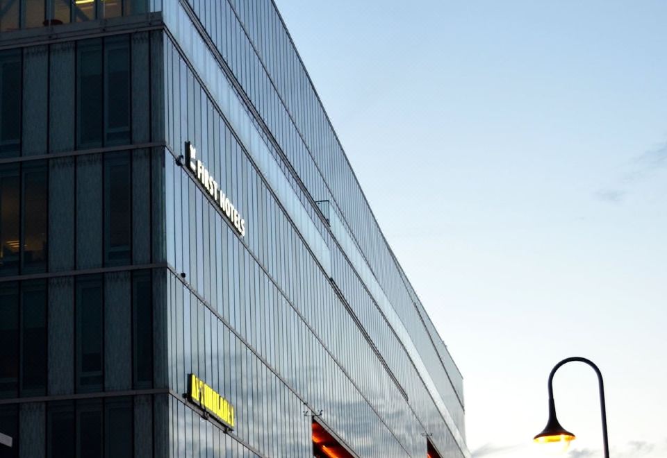 톤 호텔 쿵스브론 조식 식당