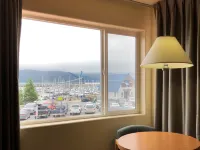 Breeze Inn Hotel - Merinäköala
