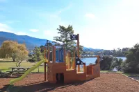 Riverfront Motel & Villas Hotels in Berriedale
