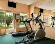 Mangsit Suites by Holiday Resort Lombok - Gym