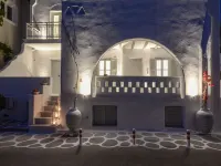ナクソス エビリオン ポルタラ周辺のホテル