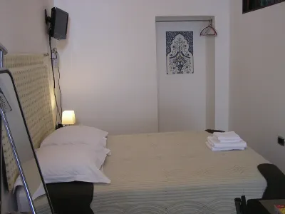 Art Transparent B&B Hotels in Villa Castelli