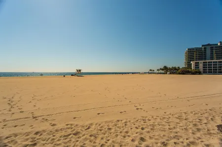 Best Western Plus Oceanside Inn