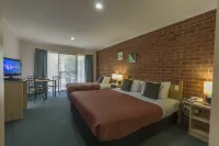 Rose Garden Motel Hotels in Belmont