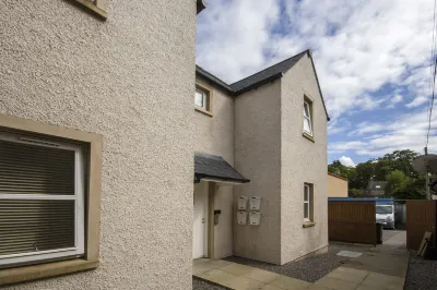 瓦里斯 6 號公寓酒店 酒店