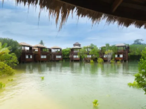 เดอะ บลูสกาย รีสอร์ท เกาะพยาม โรงแรมในเกาะพยาม