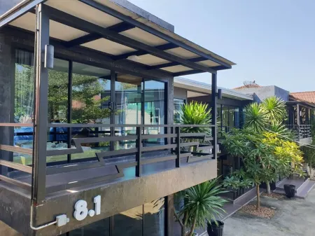 Natthapon Resort Отели рядом с достопримечательностью «Kaeng Krachan Dam Electric»