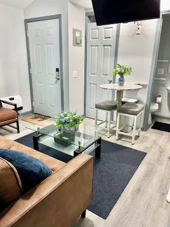 Cozy Two Bedroom Duplex Apartment