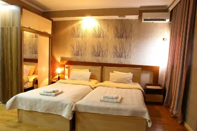 Dkd-Bridge Hotel Hotels in Akhalubani