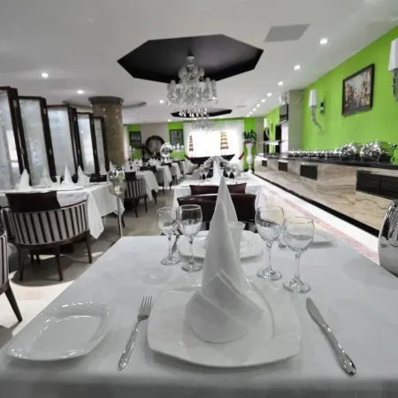Soltane Hotel - Hussein Day